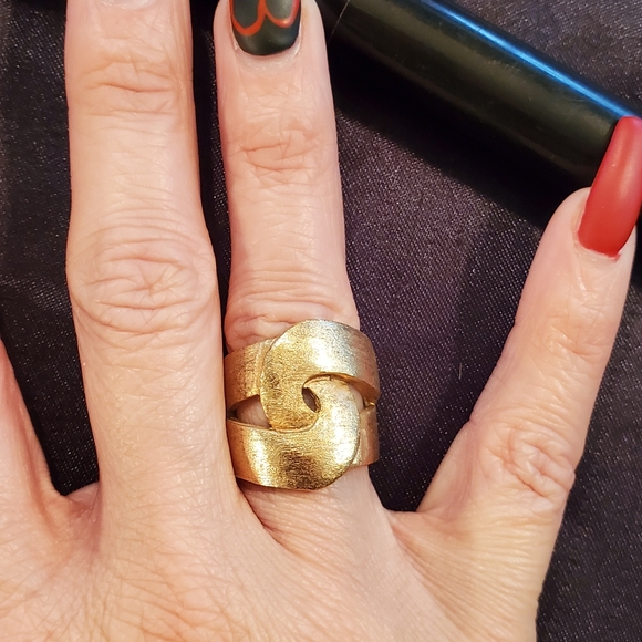 Goldilocks - Picture 4 of 6